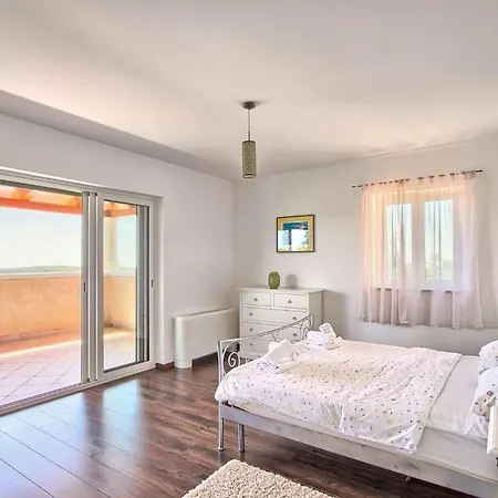 Stellina Holiday home *